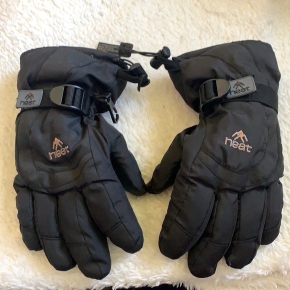 Heat Black Snow Gloves With Weatherproof Inserts, Youth XL - Picture 1 of 7